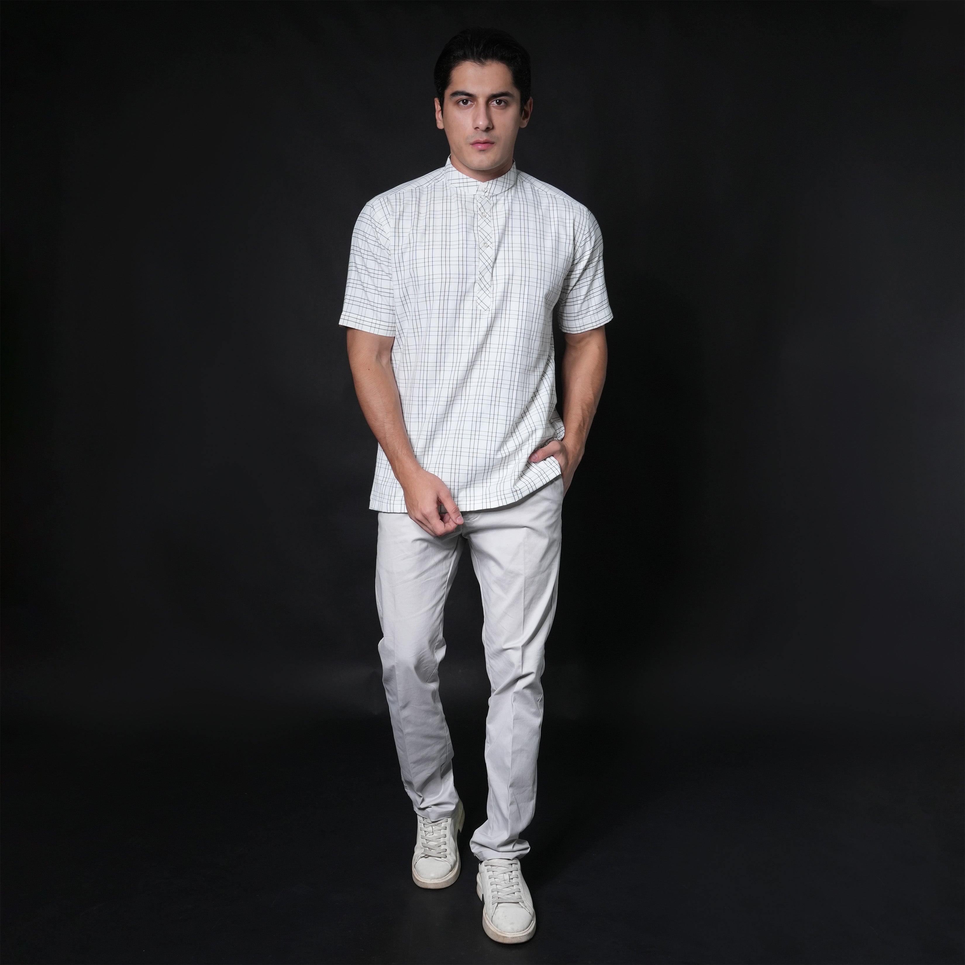 Koko Izhan Lengan Pendek 4128 Off White