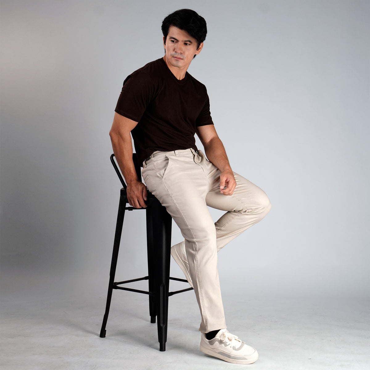 Alterra x Casella Celana Panjang Chinos Stretch Regular Fit Cream